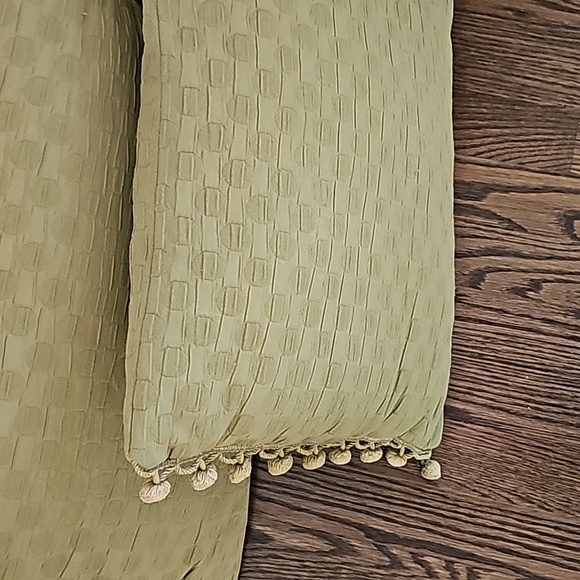14 x 19" rectangular dot pattern green decorative pillows with poms - Picture 3 of 7